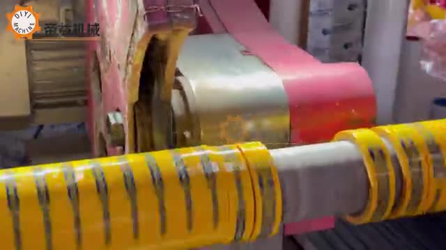 帝益机械膜材自动分切工位实拍2